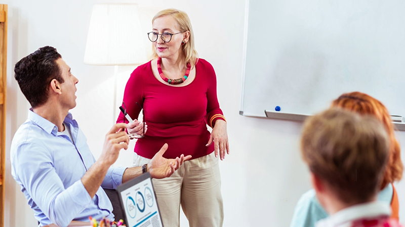 esl-teacher-in-person Image